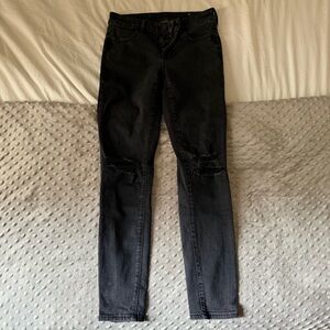 American Eagle Black Jeans Jeggings ripped size 4